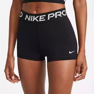Black Nike pro shorts
